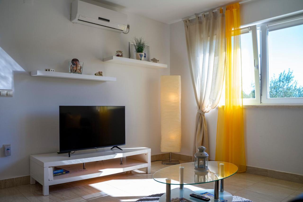 House Fidulic - Apartment The Lavender 룸바르다 외부 사진